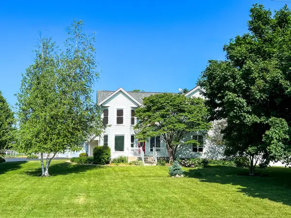 16205 University Road, Malta, IL 60150