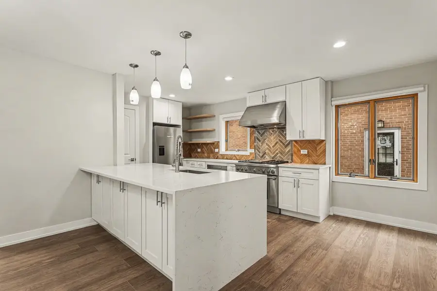 538 N Broadway Avenue, Park Ridge, IL 60068 - #2