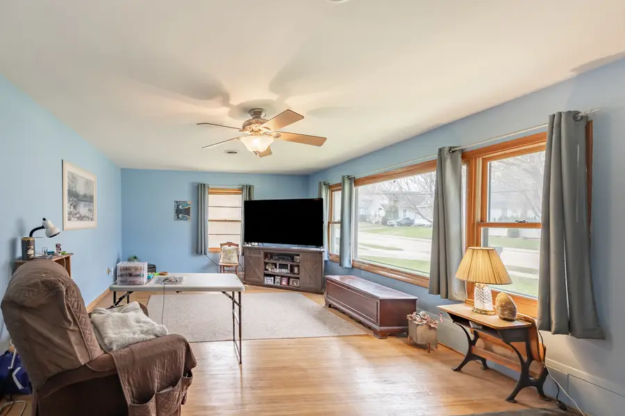 63 S Union Street, Elgin, IL 60123 - #3