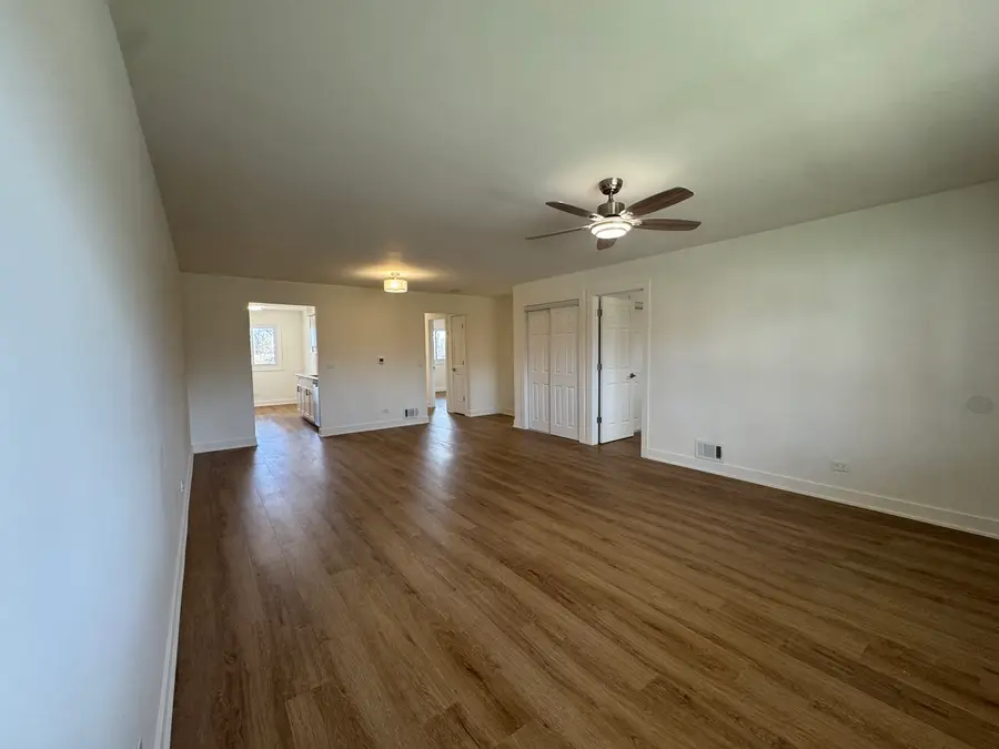 633 Dulles Road #B, Des Plaines, IL 60016 - #3