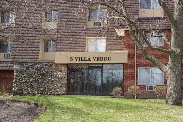 5 Villa Verde Drive #115, Buffalo Grove, IL 60089