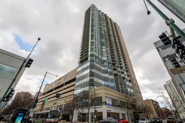 111 W Maple Street #3305, Chicago, IL 60610