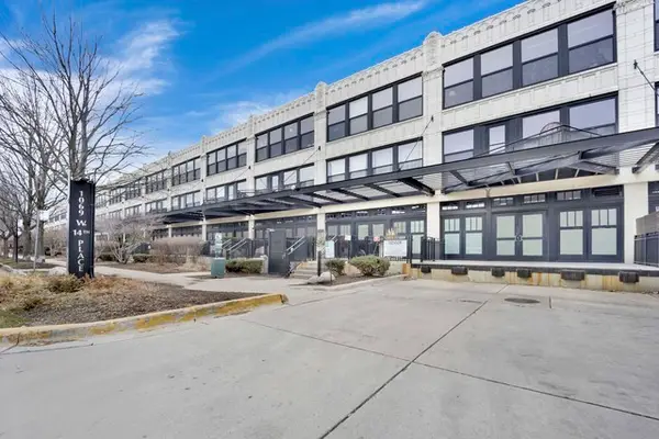 1069 W 14th Place #329, Chicago, IL 60608