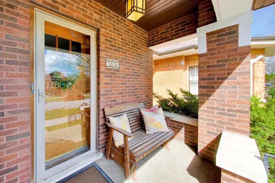 5814 N Sacramento Avenue, Chicago, IL 60659 - #3