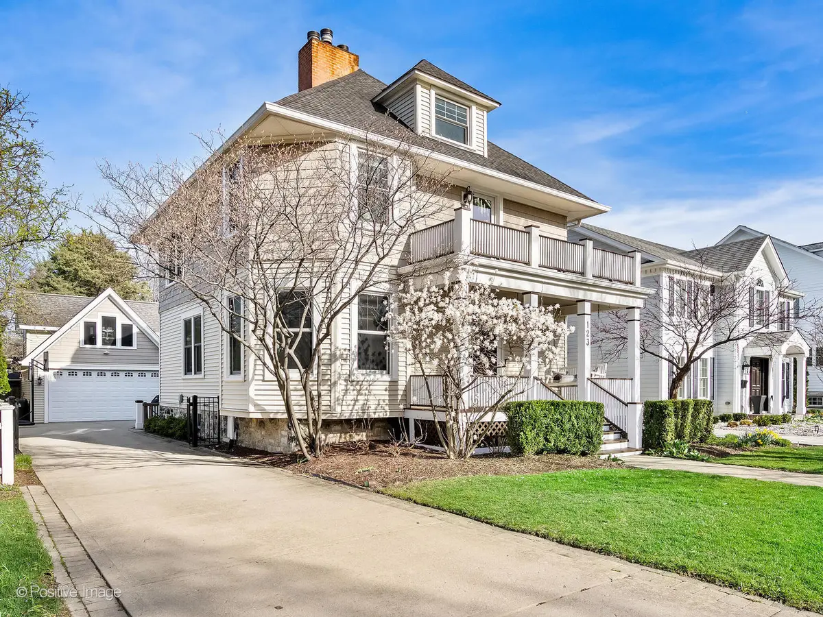 123 S Kensington Avenue, La Grange, IL 60525 - #1