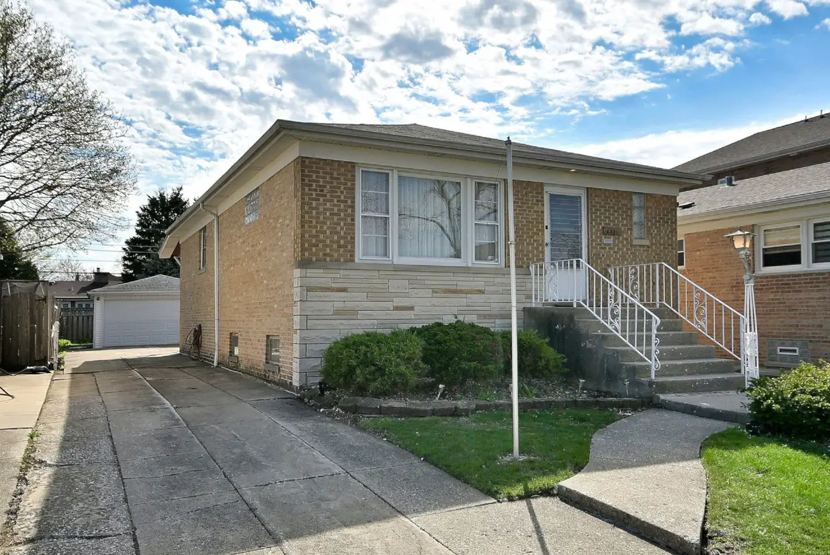 4831 N Oak Park Avenue N, Chicago, IL 60656 - #1