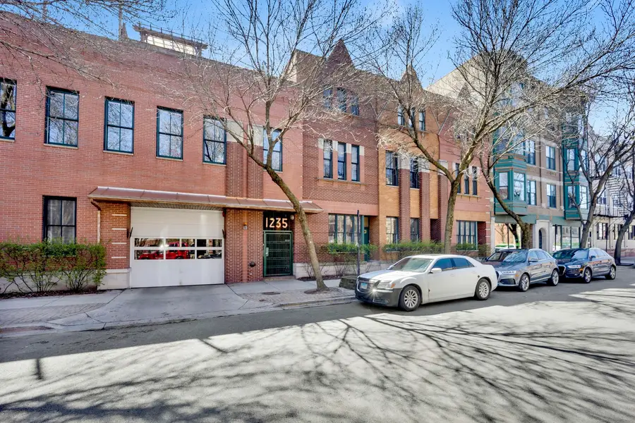 1235 W George Street #110, Chicago, IL 60657 - #2