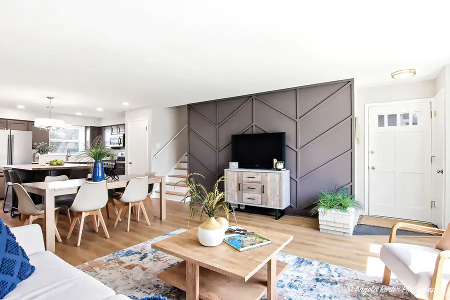 410 W Mueller Street, Arlington Heights, IL 60004 - #3