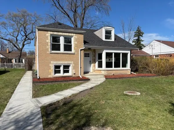 4940 Coyle Avenue, Skokie, IL 60077