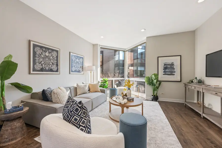 1236 W Cottage Place #1236, Chicago, IL 60607 - #2