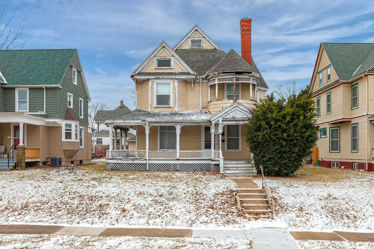 1934 Grand Avenue, Davenport, IA 52803 - #1