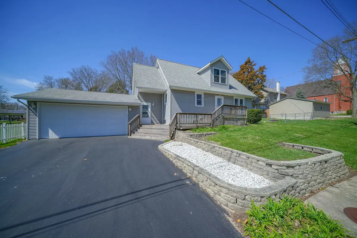 711 Taylor Street, Pecatonica, IL 61063 - #1