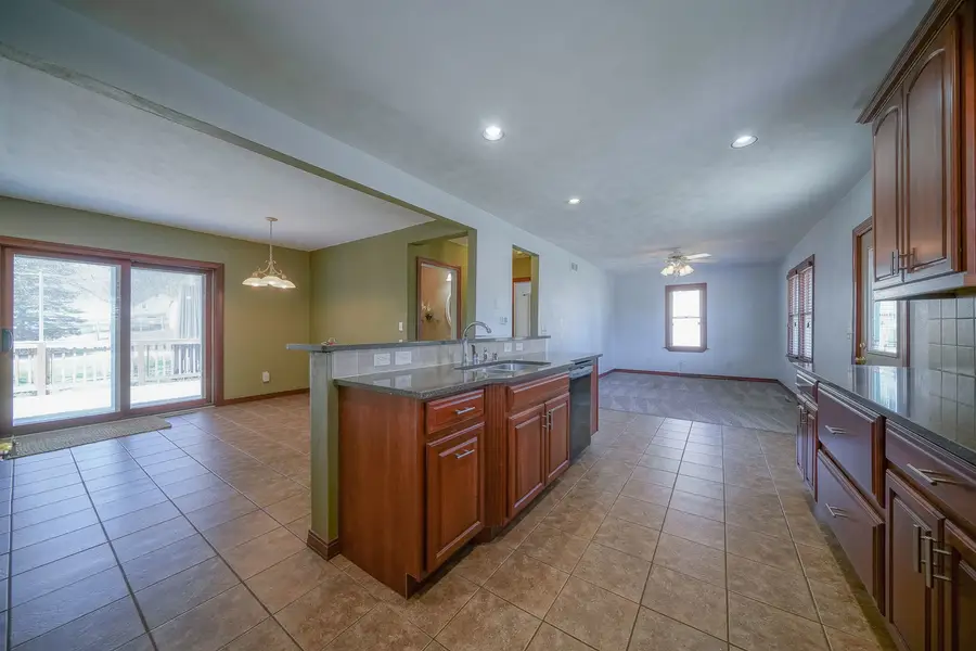 711 Taylor Street, Pecatonica, IL 61063 - #3