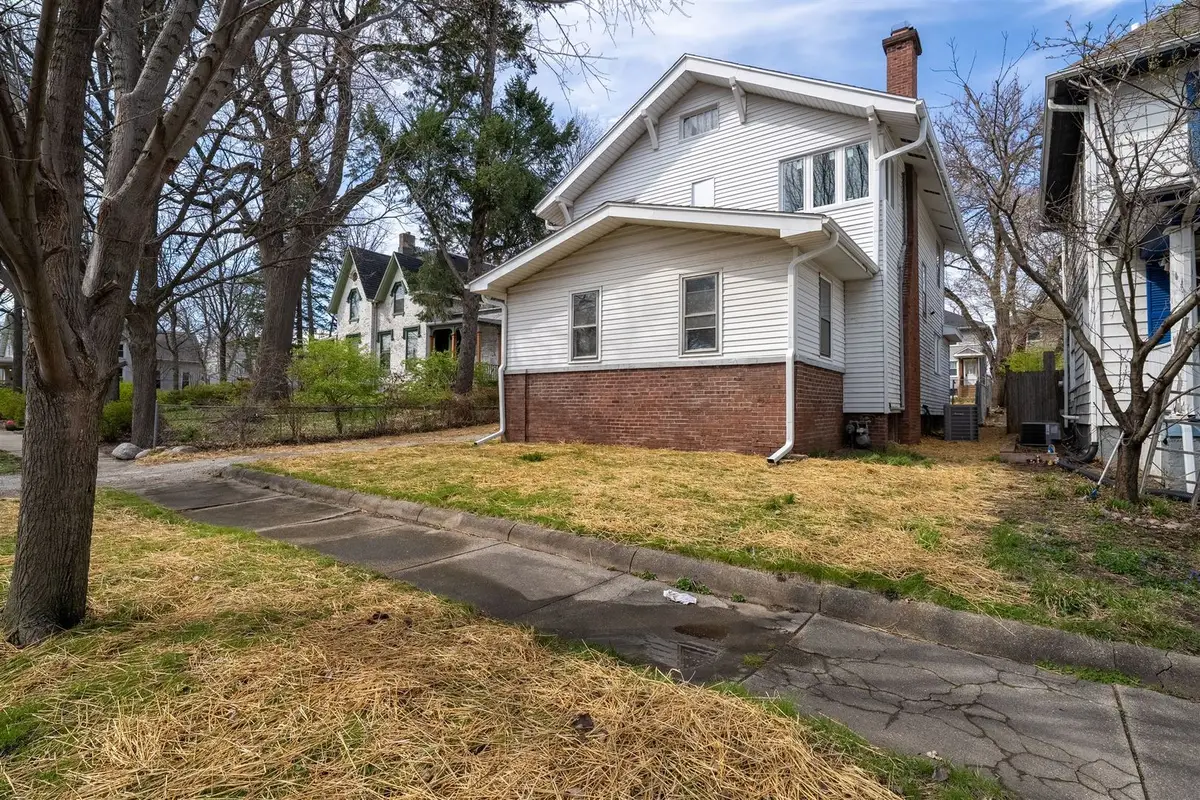 806 E Olive Street, Bloomington, IL 61701 - #1