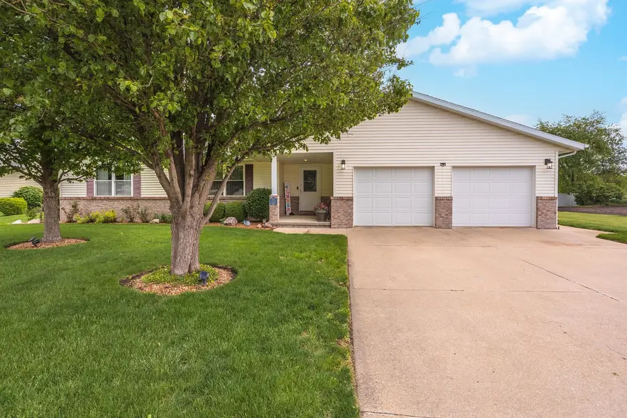 608 N Cherokee Lane, Pontiac, IL 61764 - #2