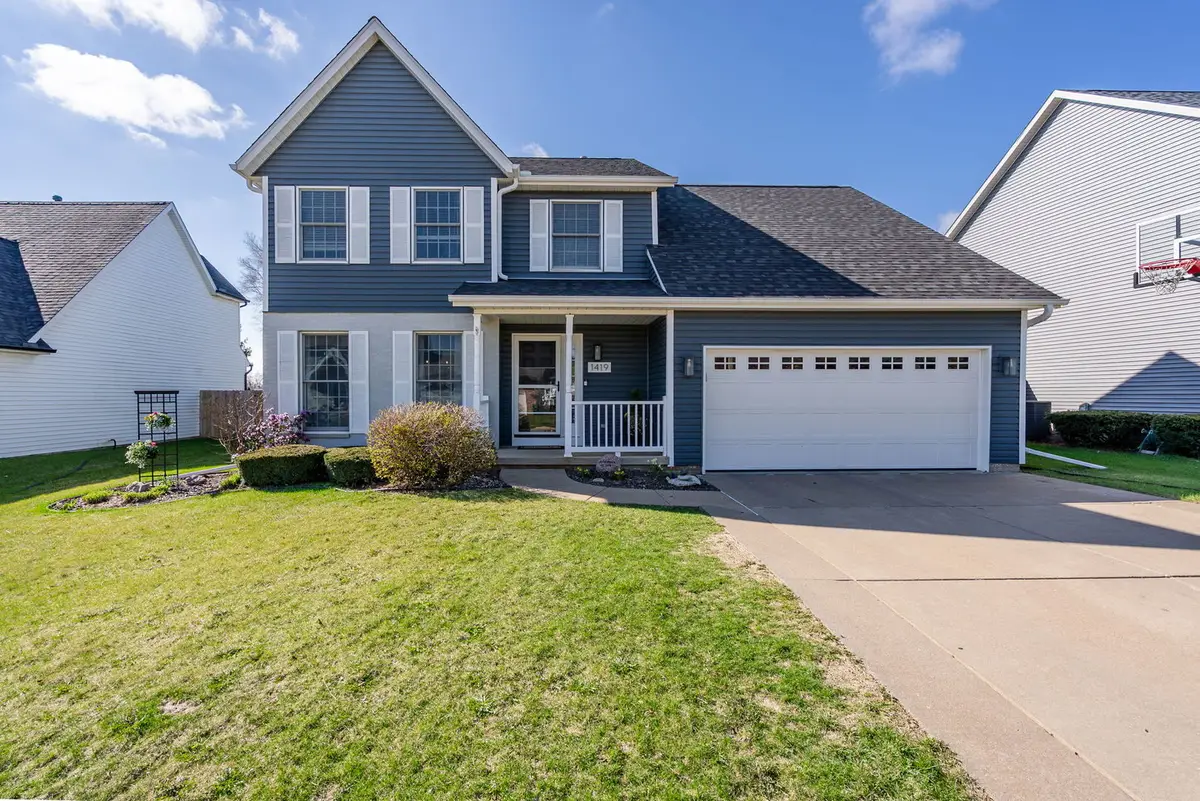 1419 W 51st Street, Davenport, IA 52806 - #1