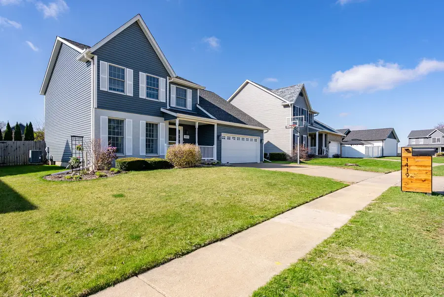 1419 W 51st Street, Davenport, IA 52806 - #3