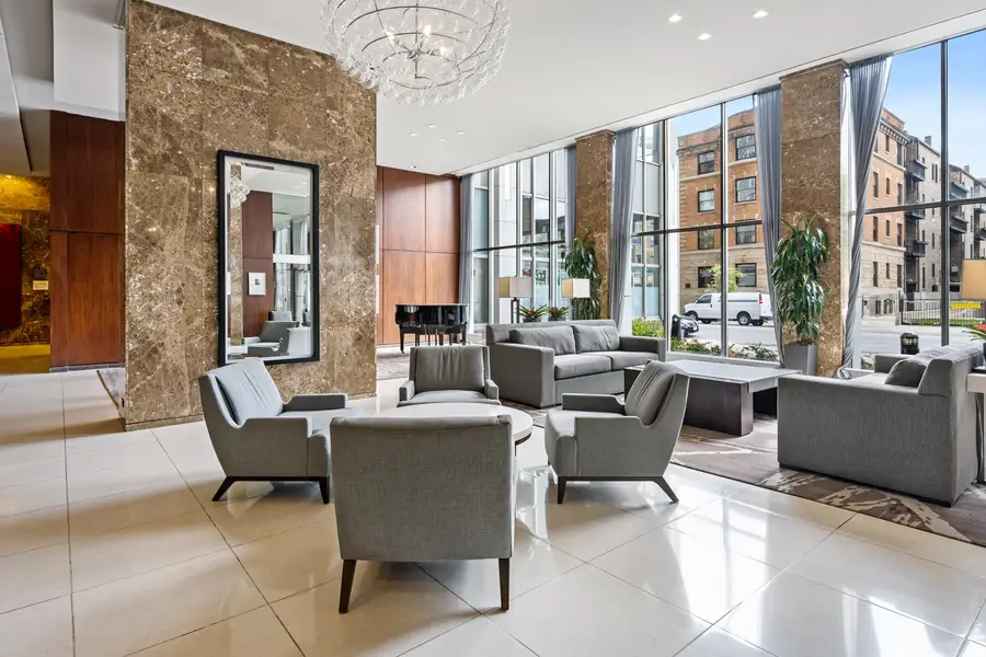 Address Withheld By Seller, Chicago, IL 60613 - #2