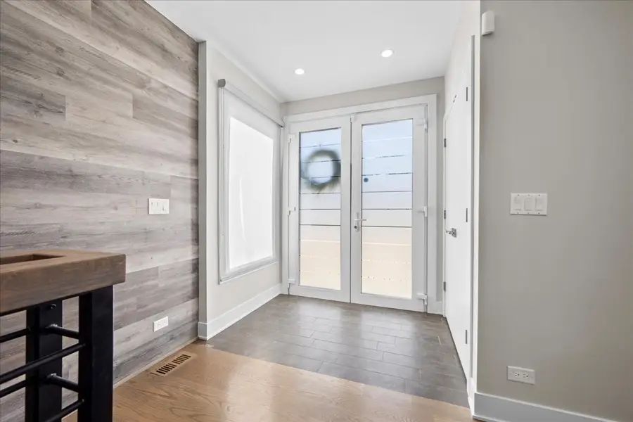 2009 Skyelar Court, Highland Park, IL 60035 - #2