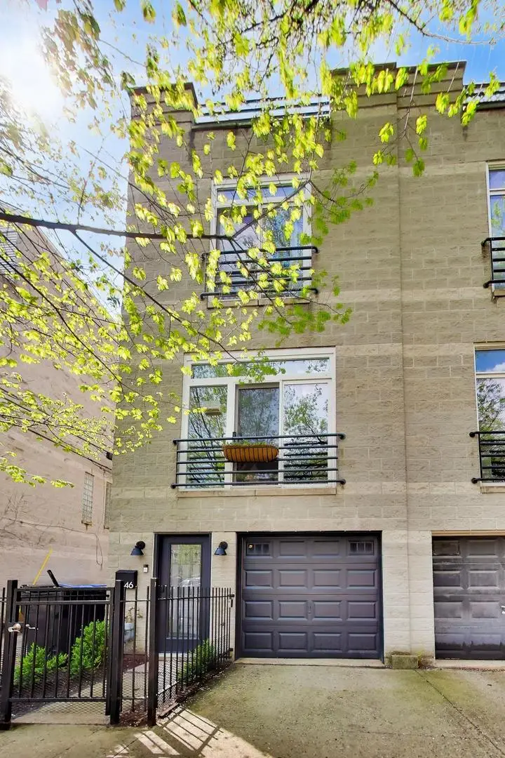 646 N Armour Street, Chicago, IL 60642 - #1