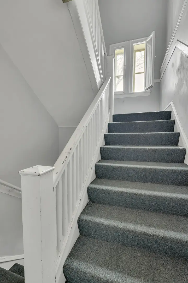 8039 S Marquette Avenue, Chicago, IL 60617 - #3