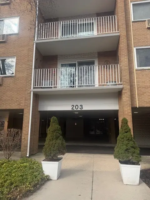 203 N Kenilworth Avenue #2A, Oak Park, IL 60302 - #2
