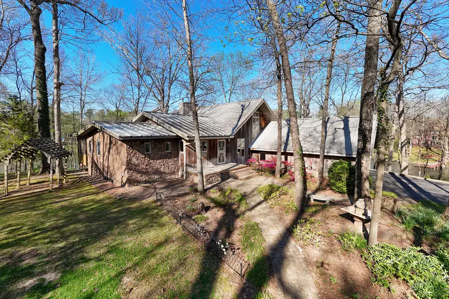 5 Lake Shore Court, Carbondale, IL 62902 - #2