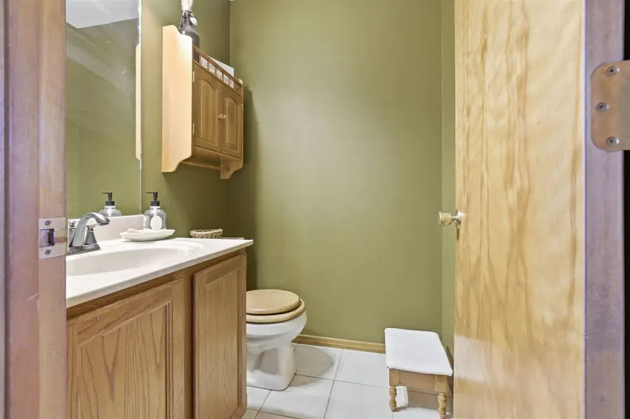 35 Aberdeen Way, Bloomington, IL 61704 - #3