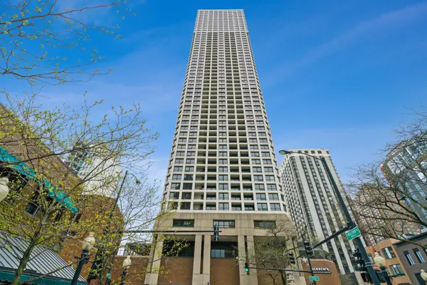 1030 N State Street #5M, Chicago, IL 60610