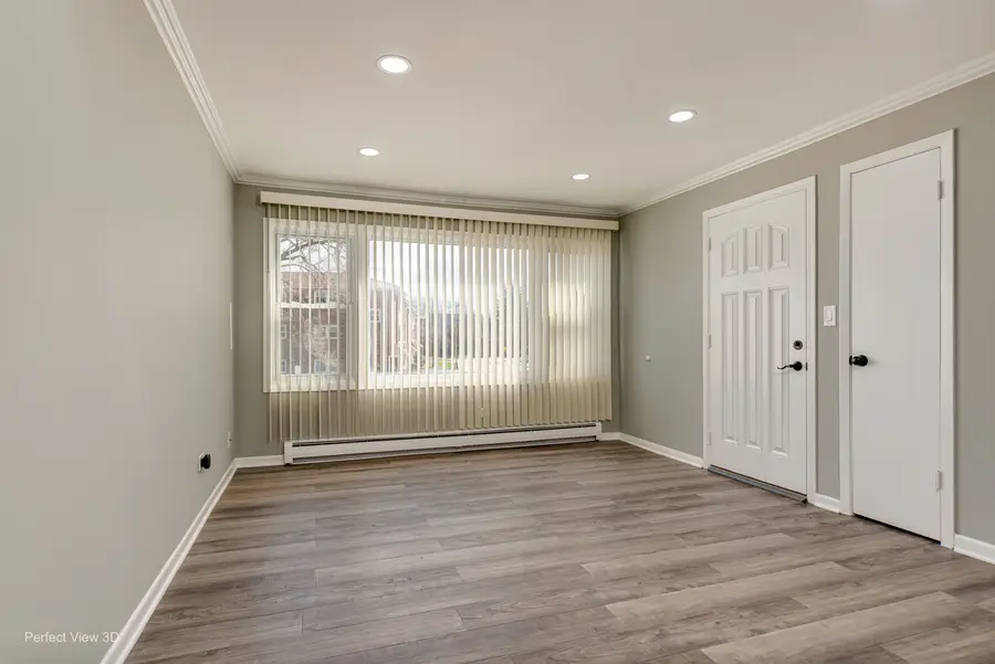 10114 Devon Court, Rosemont, IL 60018 - #2