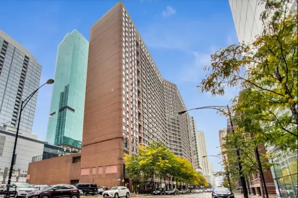 Address Withheld By Seller, Chicago, IL 60611