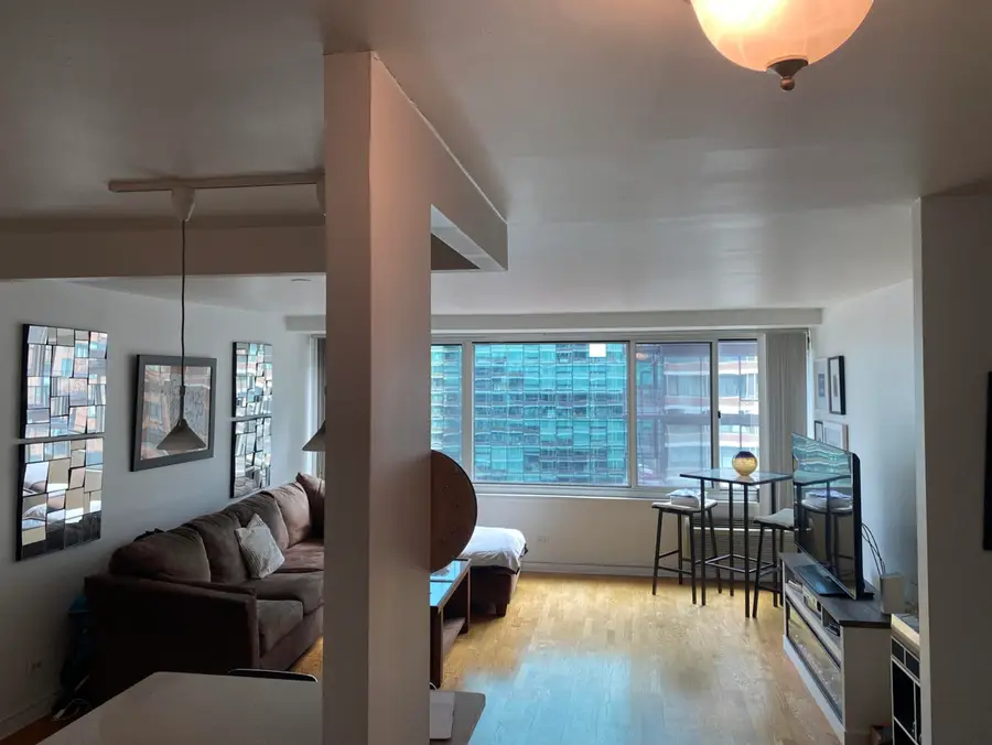 Address Withheld By Seller, Chicago, IL 60611 - #2