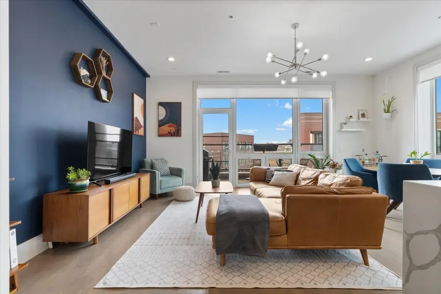 3101 N Ridgeway Avenue #4D, Chicago, IL 60618 - #2