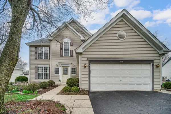 176 Sandalwood Lane, Bolingbrook, IL 60440