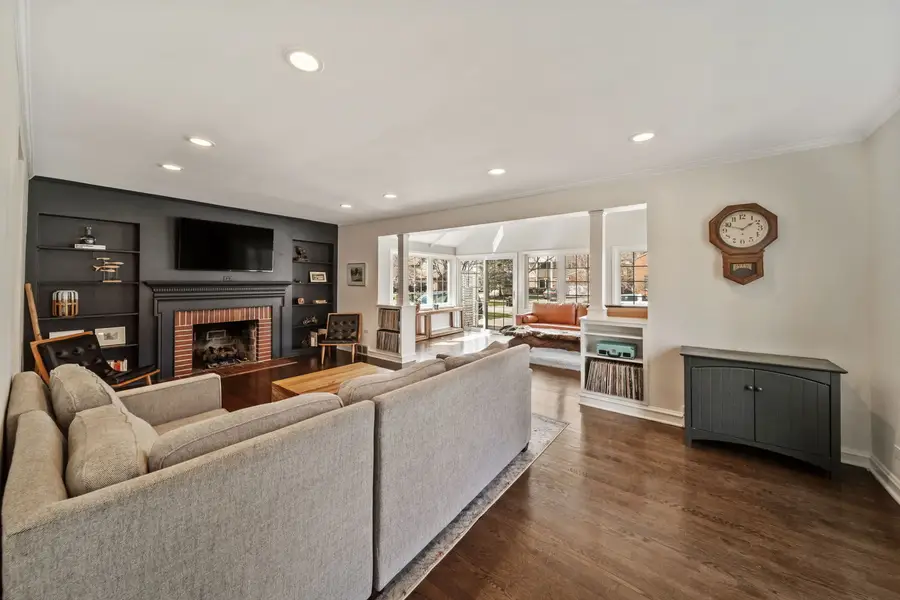 901 S Seminary Avenue, Park Ridge, IL 60068 - #2