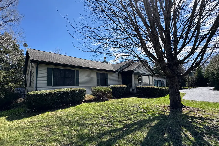 10293 Getz Road, Mount Carroll, IL 61053 - #3