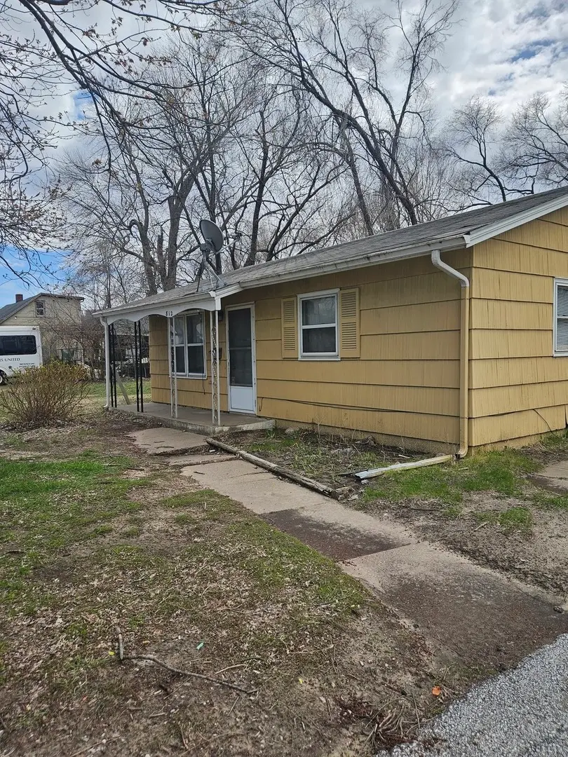 812 37th Avenue, Rock Island, IL 61201 - #3