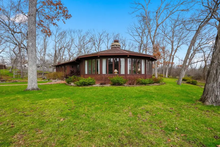 380 W Center Road, Palatine, IL 60074 - #2