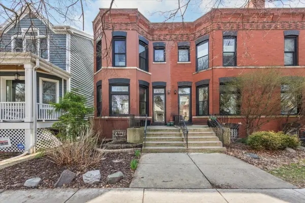 2159 W Wilson Avenue, Chicago, IL 60625