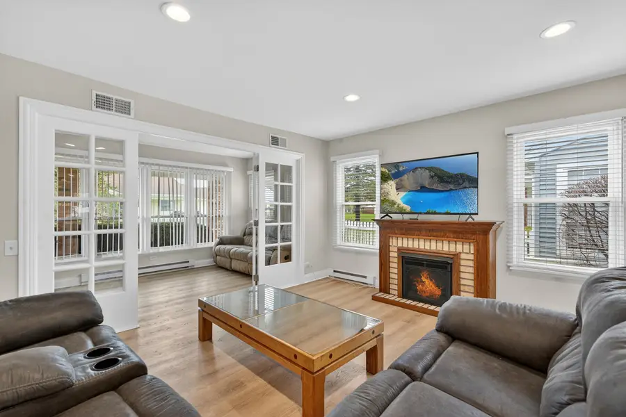 7225 Oxford Circle, Fox Lake, IL 60020 - #3