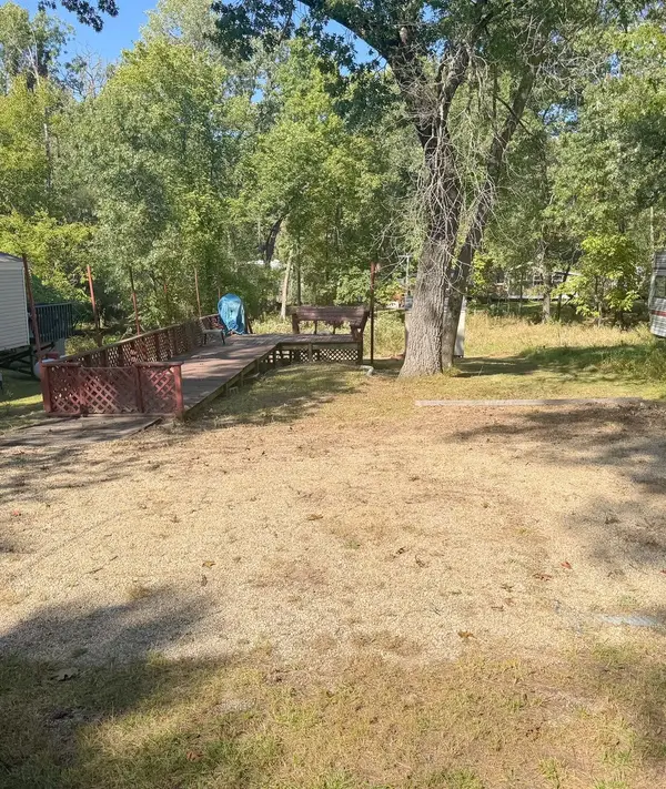 16/46 Woodhaven, Sublette, IL 61367