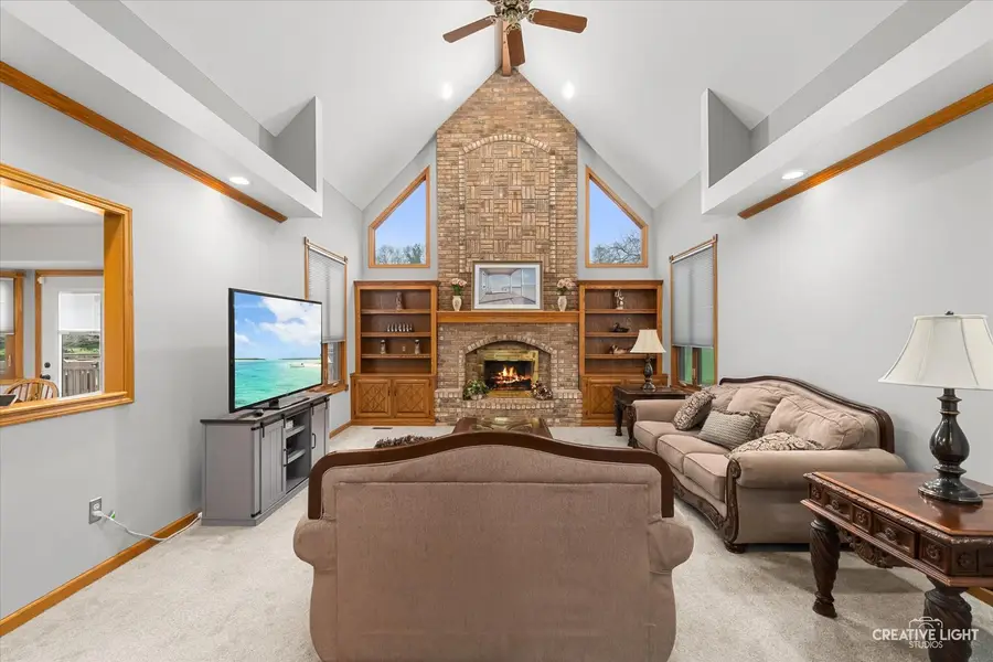 5 W Royal Oaks Drive, Bristol, IL 60512 - #3