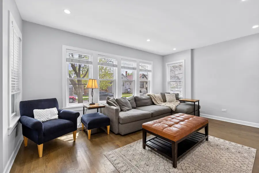 5212 W Berenice Avenue, Chicago, IL 60641 - #3