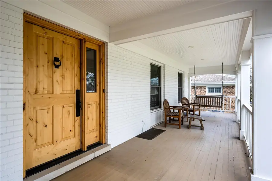 230 W Center Avenue, Lake Bluff, IL 60044 - #2