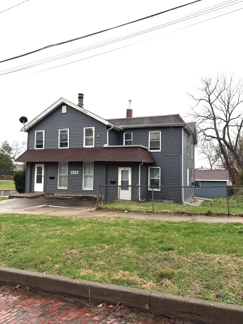 1335 E 9th Street, Davenport, IA 52803 - #1