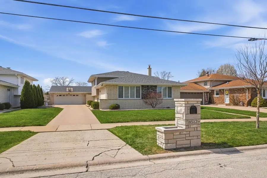 8512 Natchez Avenue, Burbank, IL 60459 - #2