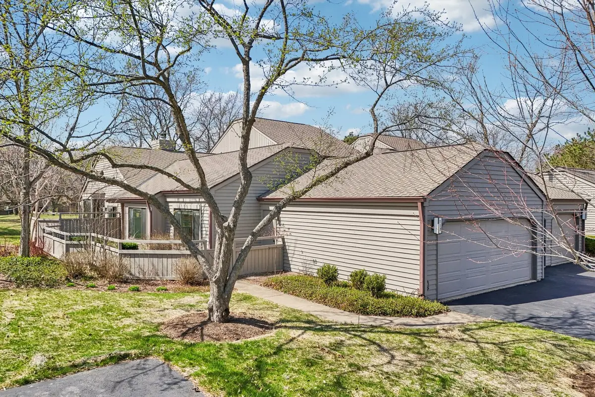 718 Shoreline Road, Lake Barrington, IL 60010 - #1