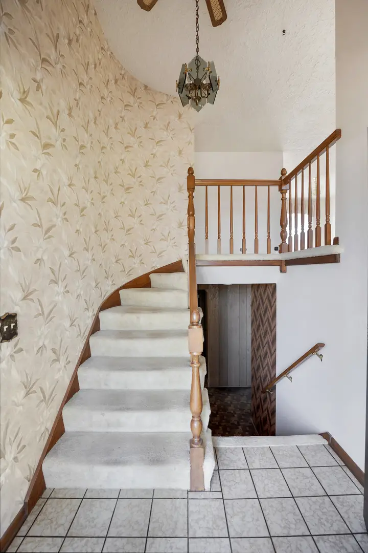 418 N Lancers Drive, Addison, IL 60101 - #3