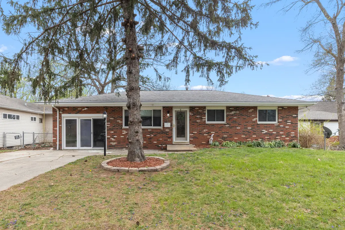 2241 Alby Street, Alton, IL 62002 - #1