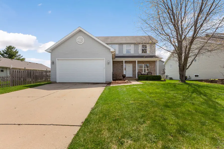 530 Prairie Ridge Drive, Woodstock, IL 60098 - #2